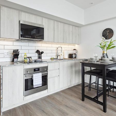 Brand New City Apt In Downtown Vancouver Esterno foto