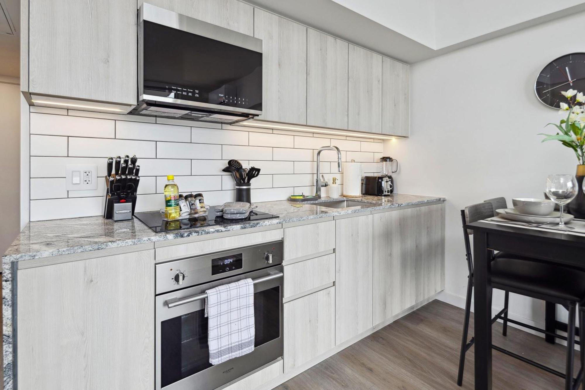 Brand New City Apt In Downtown Vancouver Esterno foto